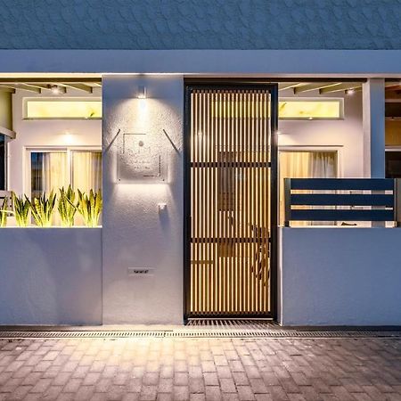 Poem Apartment Kos Town Luaran gambar