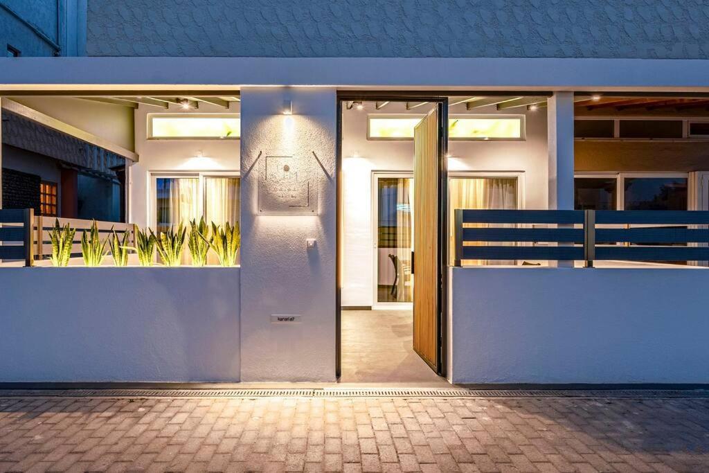 Poem Apartment Kos Town Luaran gambar